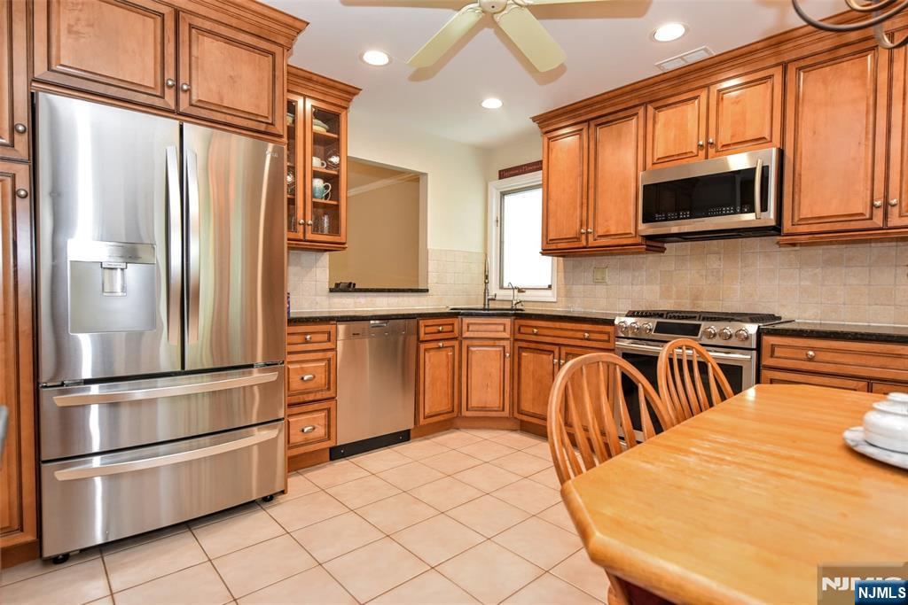 Inviting Kitchen!