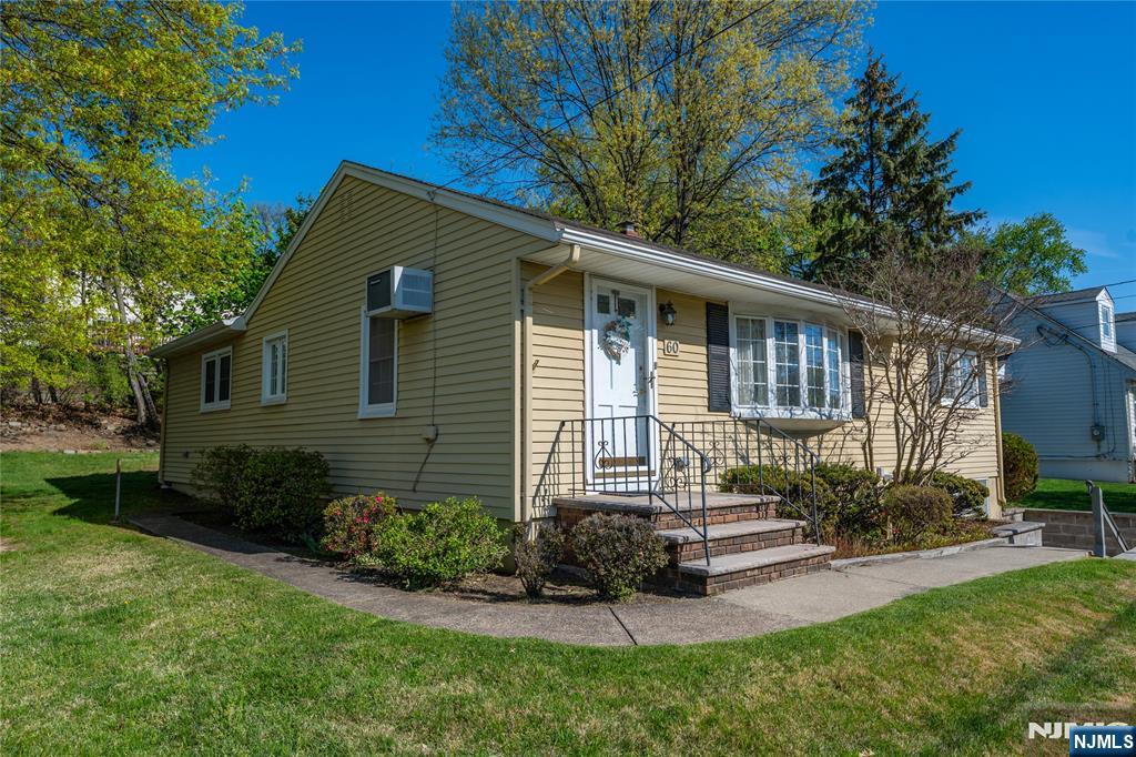 60 Sutton Avenue - Photo 4