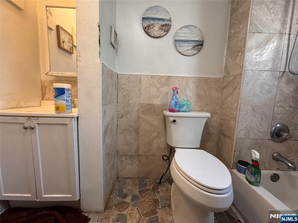 321 5th Street - Photo 5