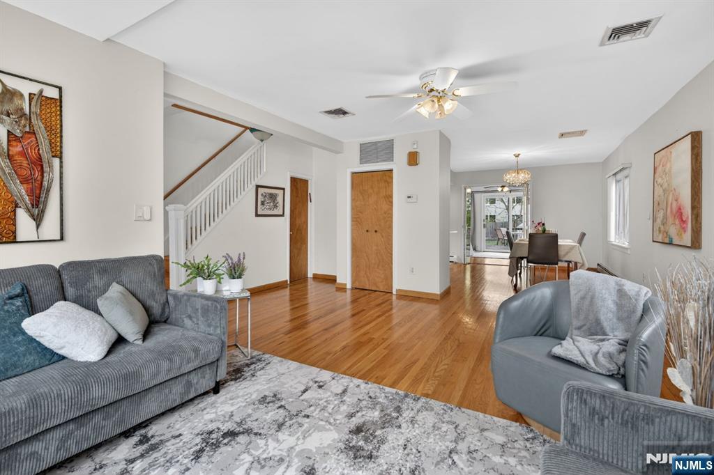 26 Mineral Spring Avenue - Photo 5