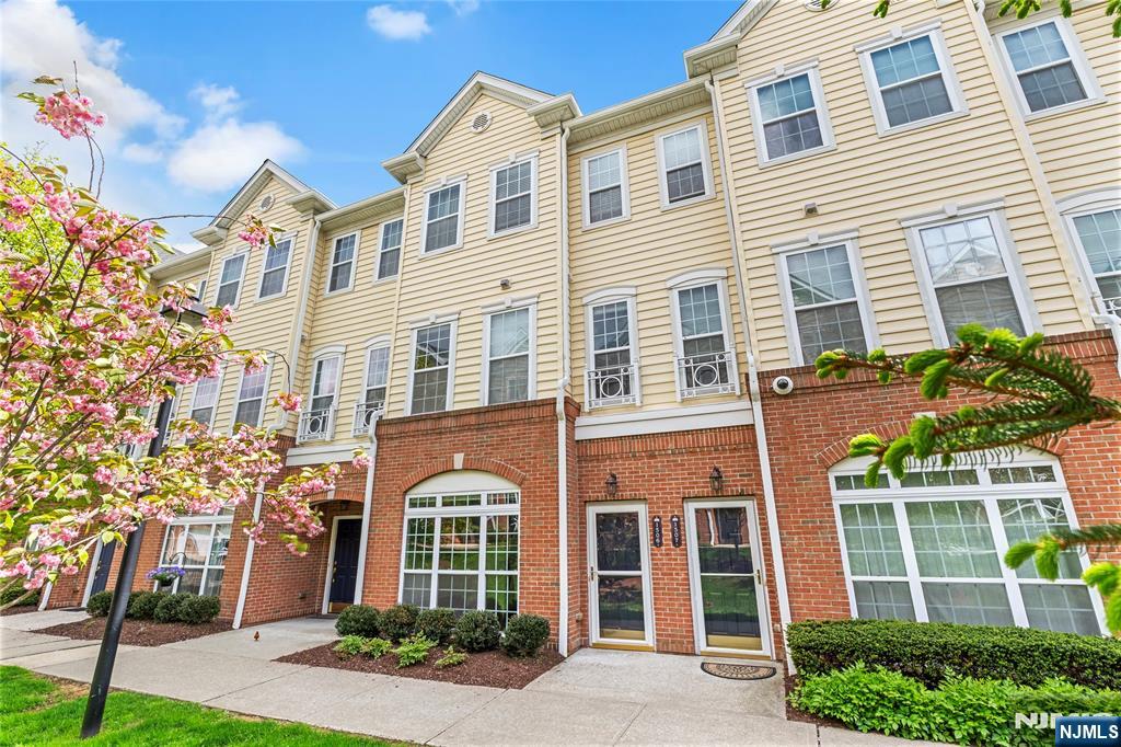 16 Puchala Drive, Sayreville, NJ, 08859