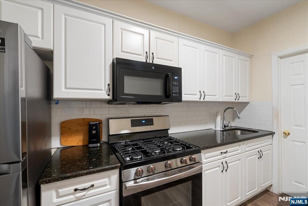 76 Mount Prospect Avenue - Photo 3