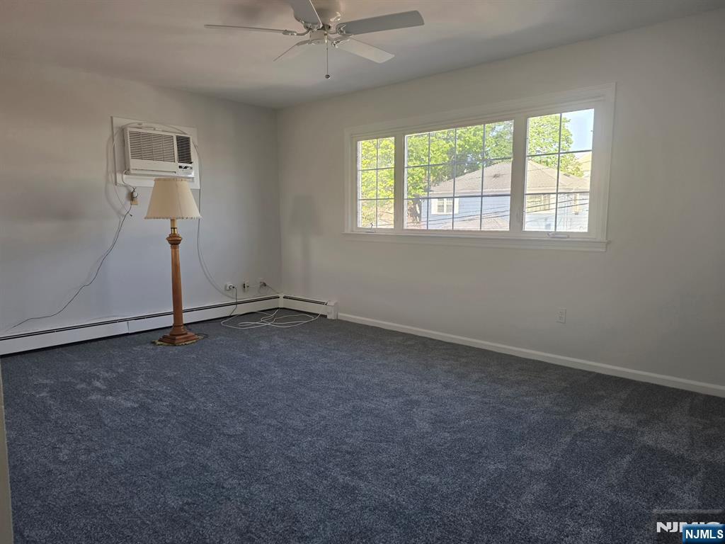 633 10th Street 2 - Photo 2