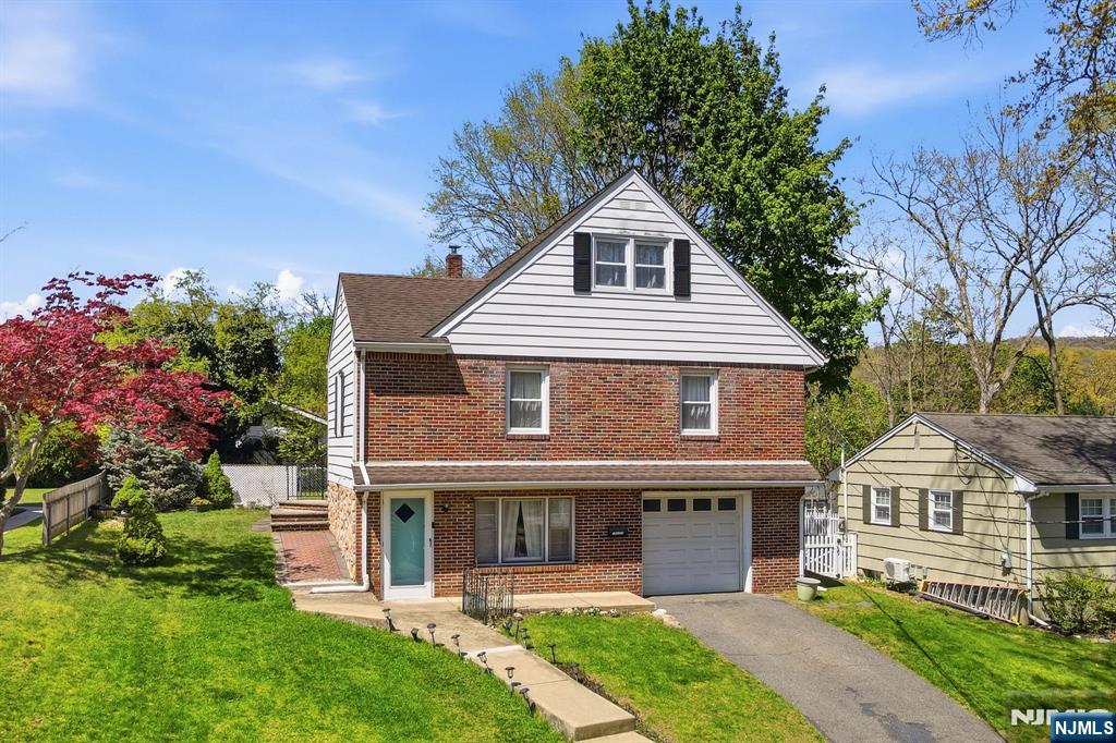 31 Dacotah Avenue - Photo 2