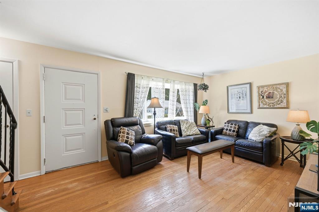 31 Dacotah Avenue, Oakland, NJ, 07436