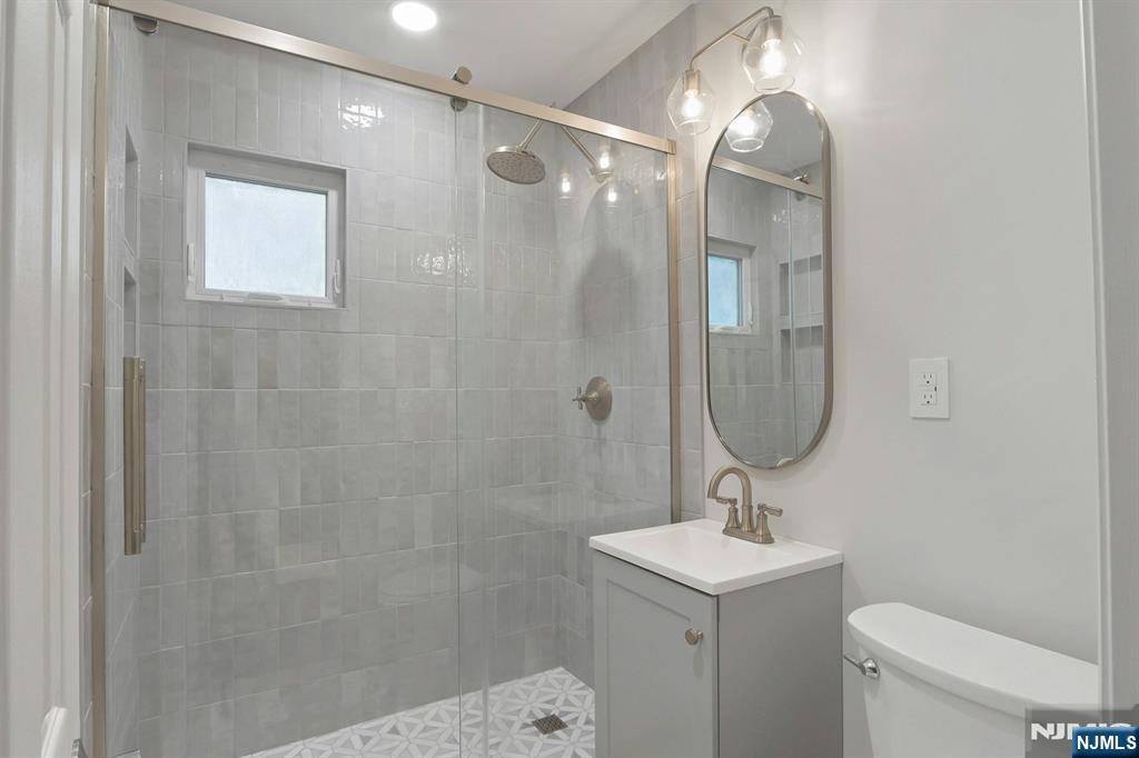 33 Clayton Street, Hillsdale, NJ, 07642