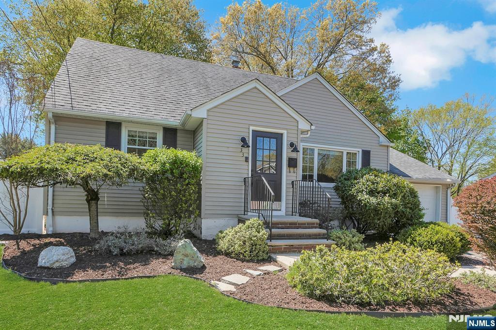 33 Clayton Street, Hillsdale, NJ, 07642