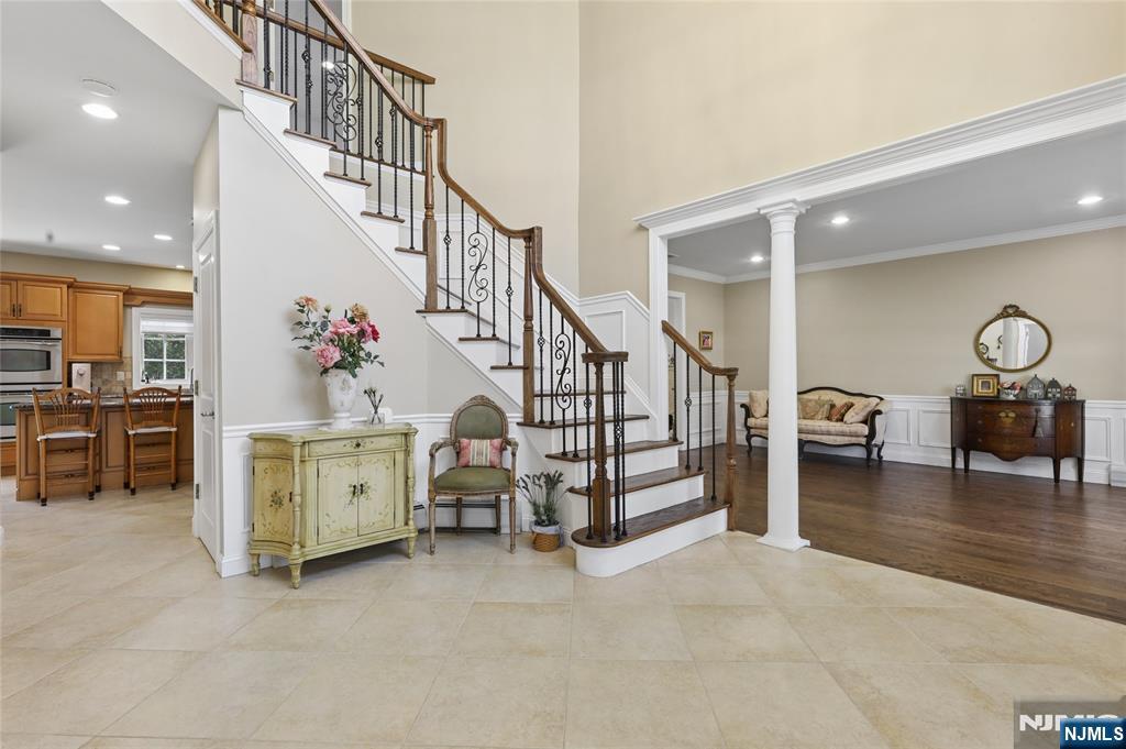 4 Leoson Parkway - Photo 4