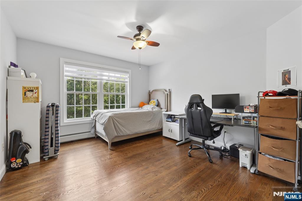 4 Leoson Parkway — photo 34