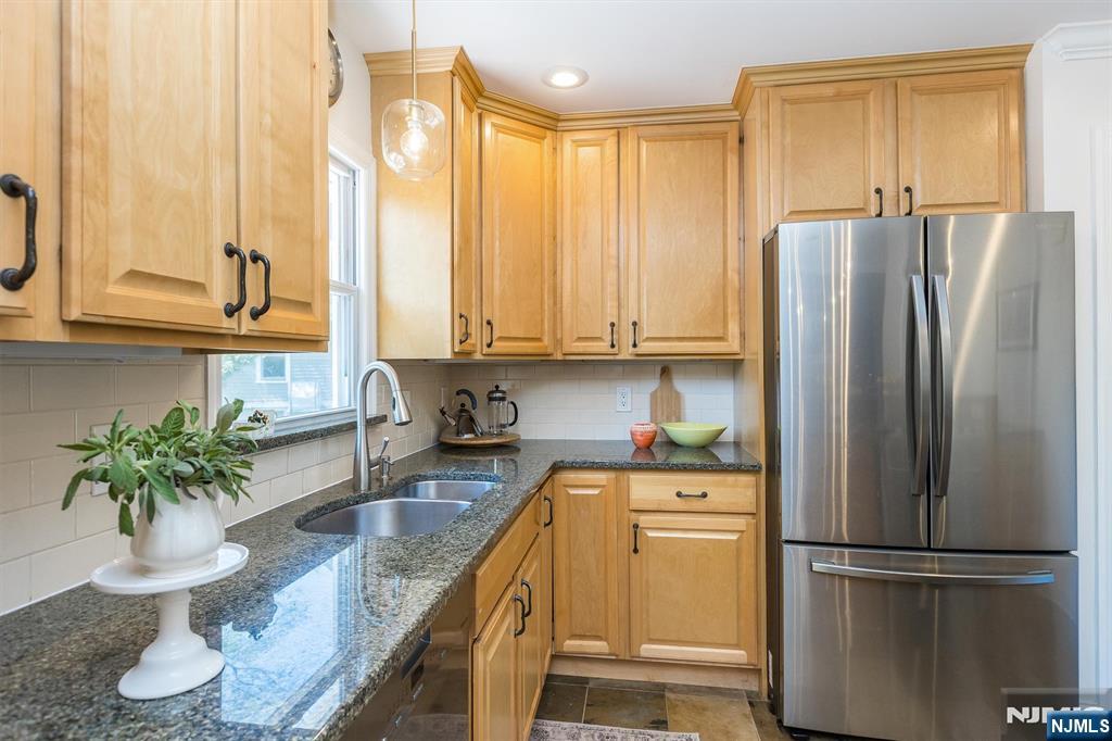 30 Bellaire Drive — photo 12