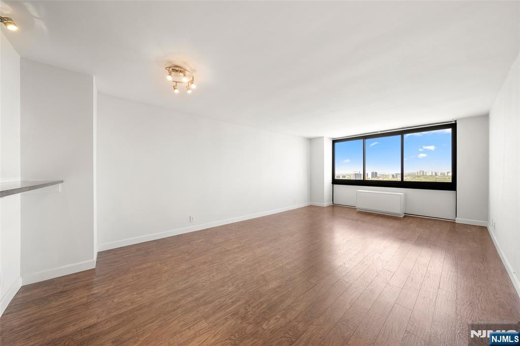 770 Anderson Ave #22F, Cliffside Park, NJ 07010