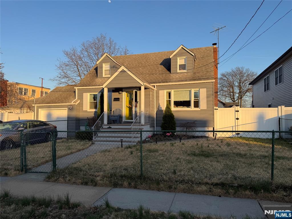 1826 Mildred Avenue - Photo 1