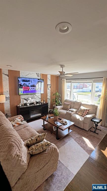 1826 Mildred Avenue - Photo 5