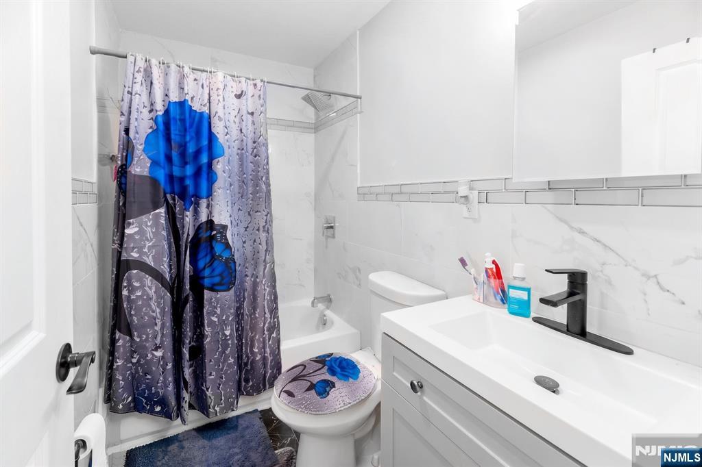 58 Park Avenue, East Orange, NJ, 07017