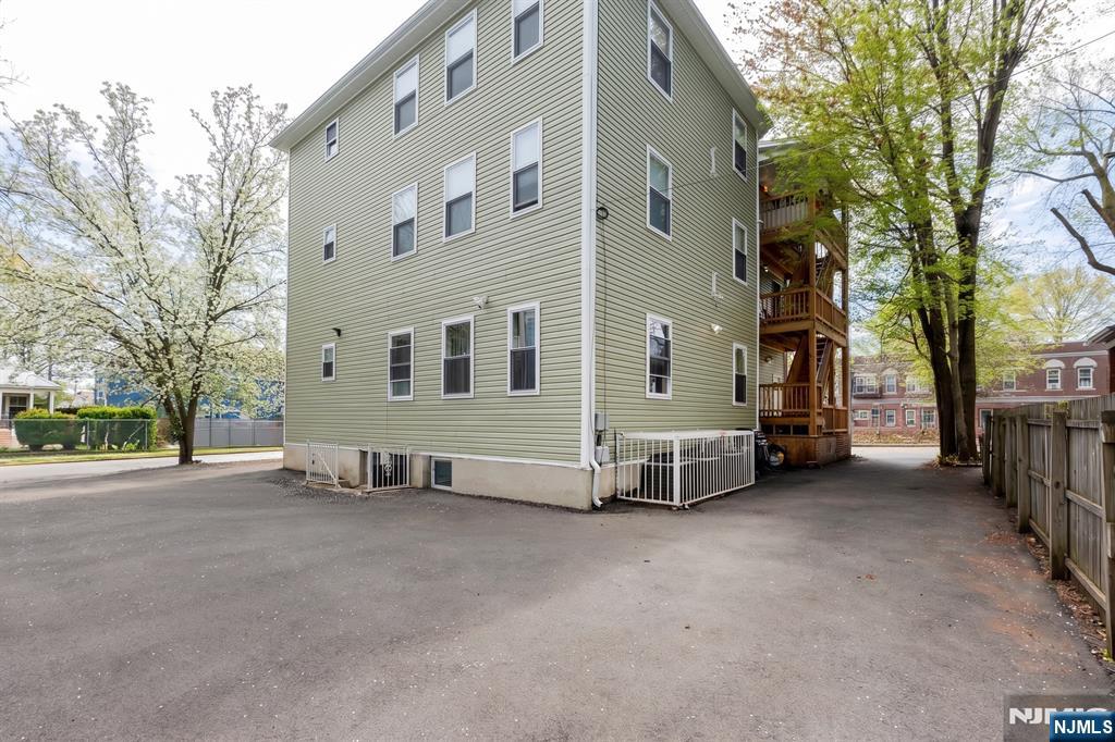 58 Park Avenue, East Orange, NJ, 07017