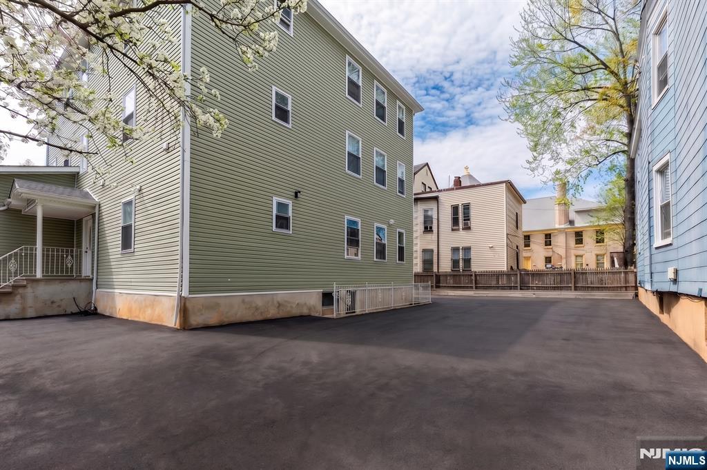 58 Park Avenue, East Orange, NJ, 07017