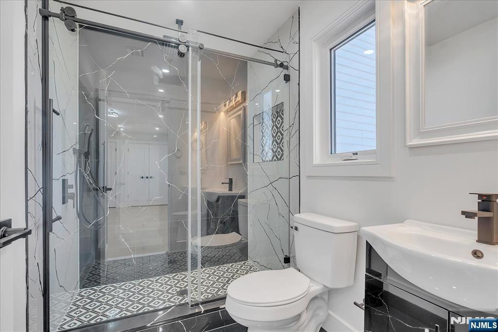 6 Clinton Place — photo 26