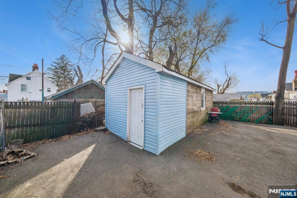 416 Frankfort Street - Photo 5