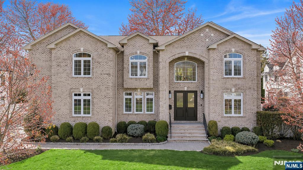 90 Columbus Drive, Tenafly, NJ, 07670