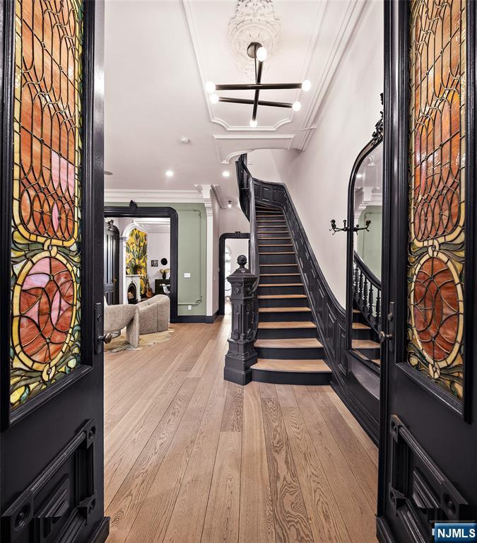 926 Hudson Street - Photo 2