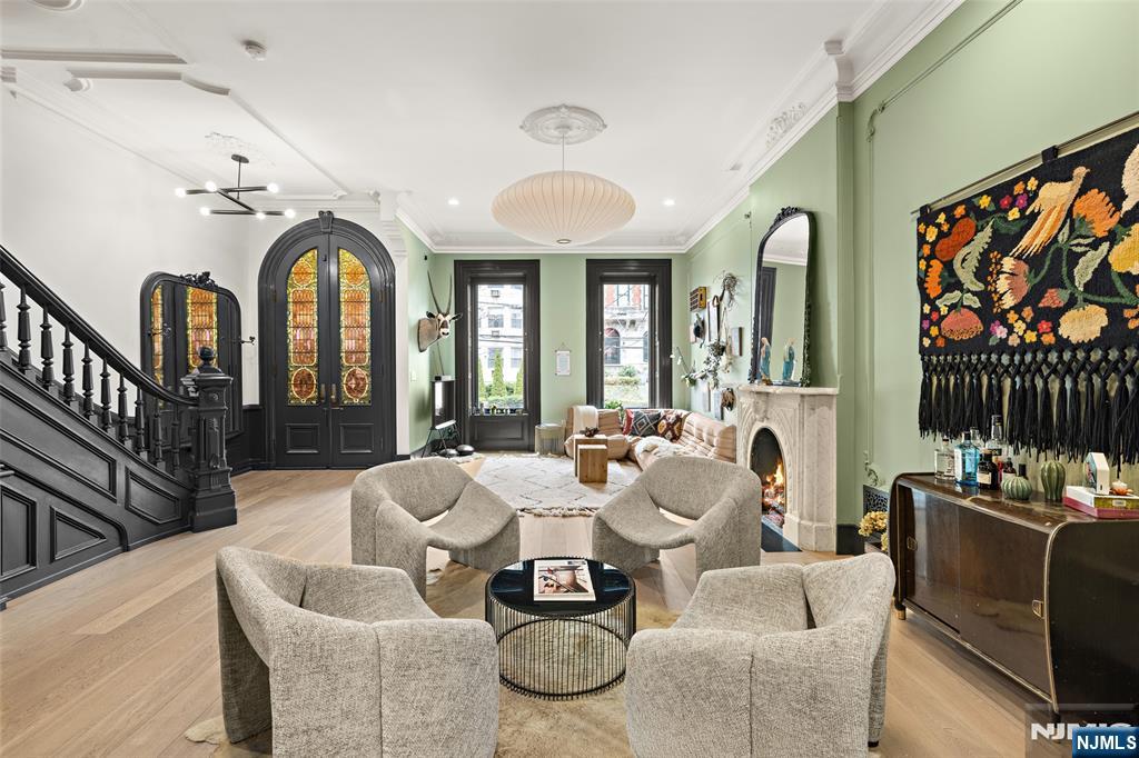 926 Hudson Street - Photo 4