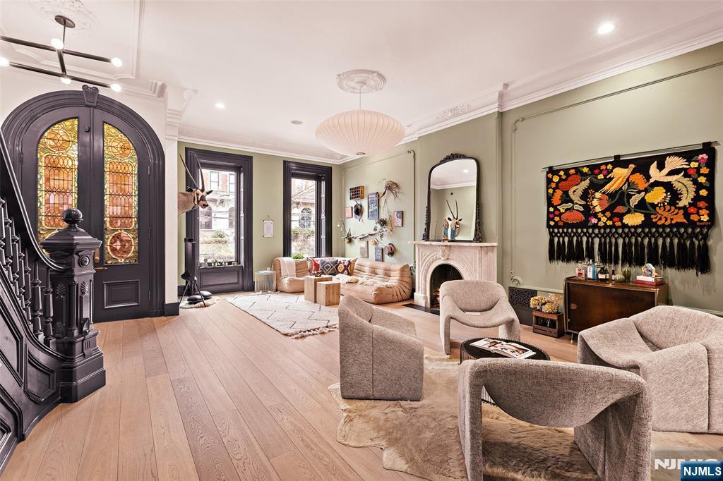 926 Hudson Street - Photo 5