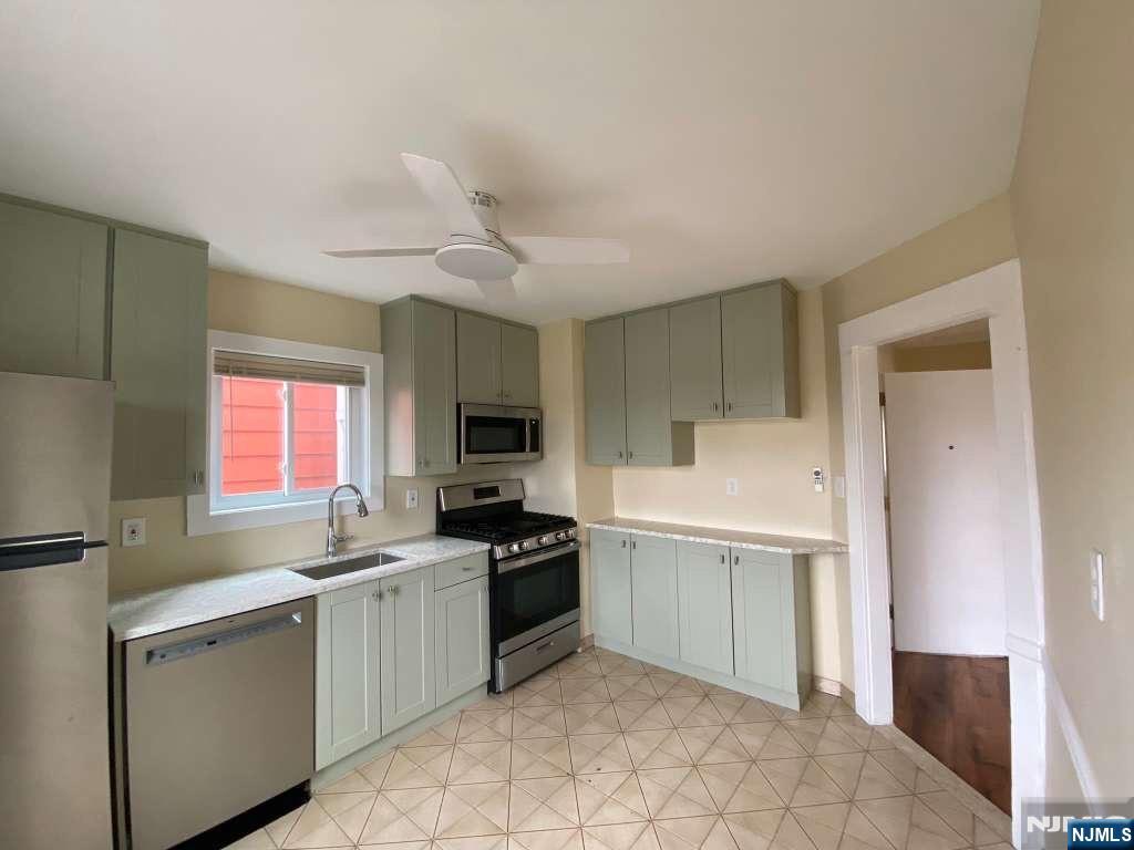 380 Park, #2 Floor, Fairview, NJ 07022 Listing Photo  2
