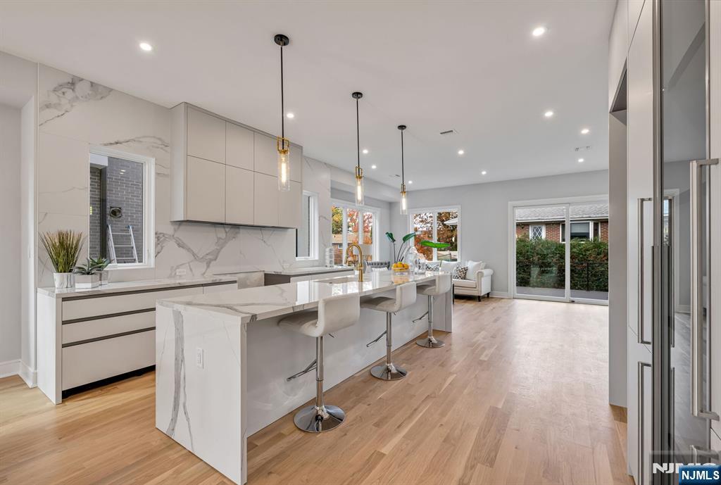 2447 Camner, Fort Lee, NJ, 07024