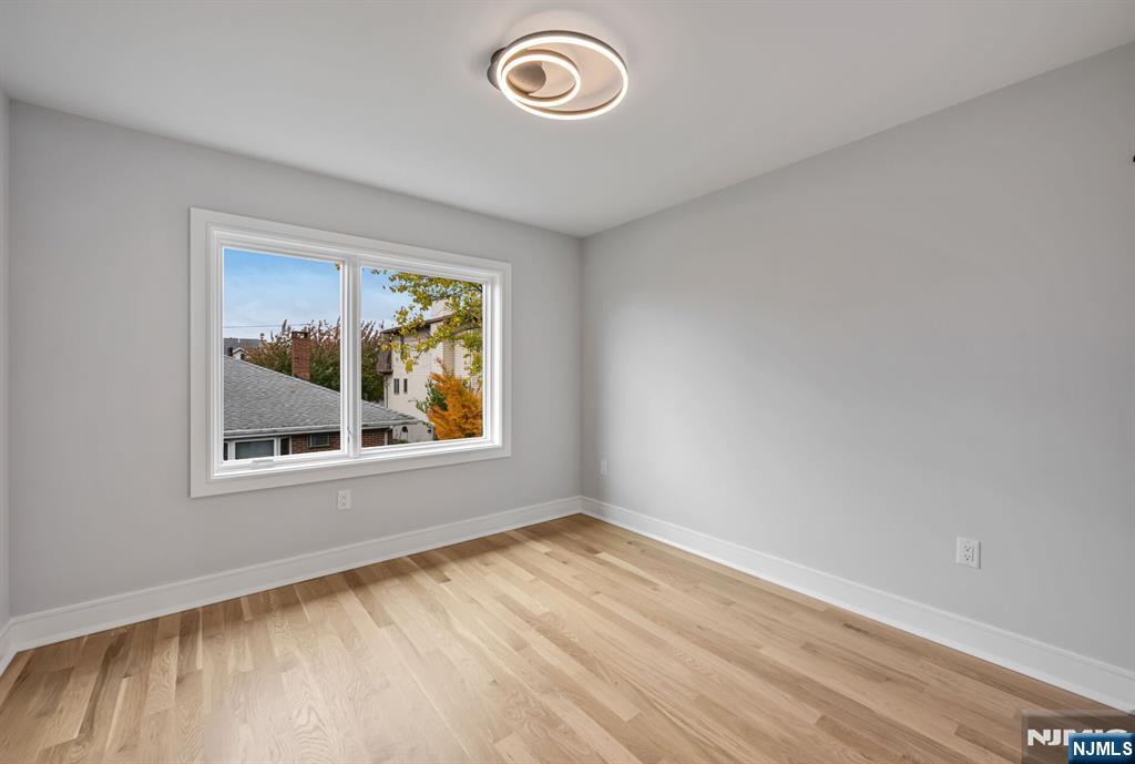 2447 Camner, Fort Lee, NJ, 07024