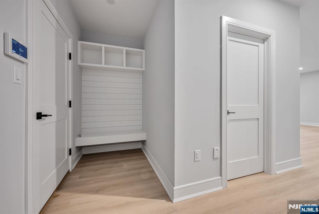 2447 Camner, Fort Lee, NJ, 07024