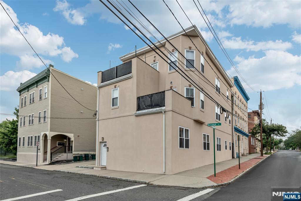 521 10th Street UNIT B1, Union City, NJ, 07087