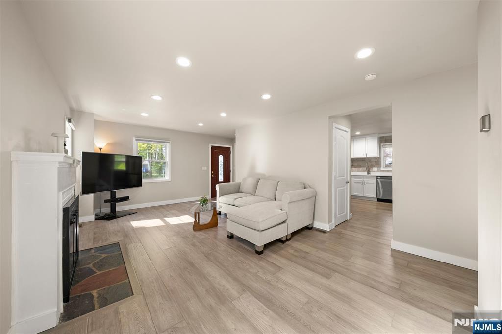 267 Hickory Avenue — photo 11