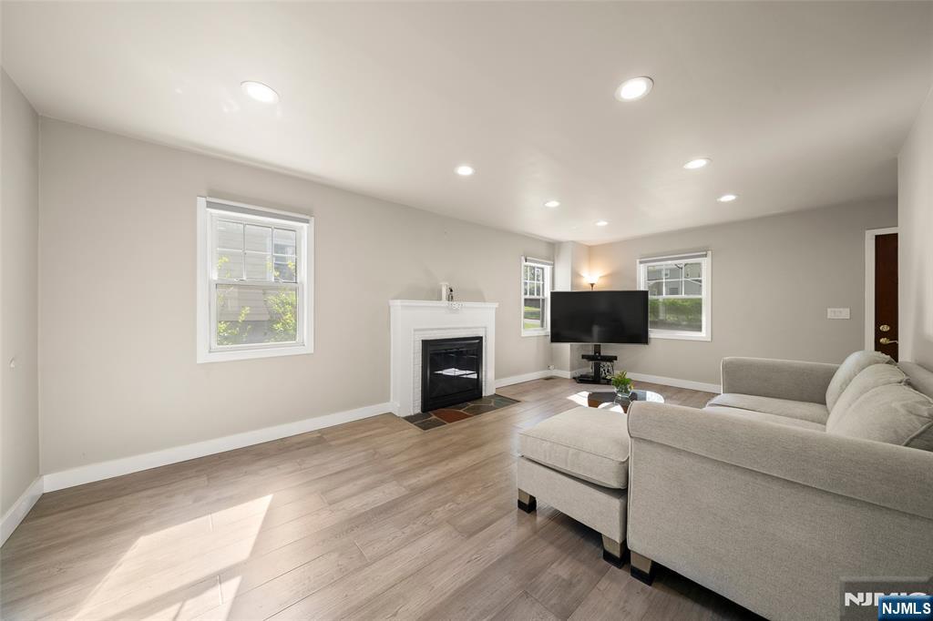 267 Hickory Avenue — photo 12