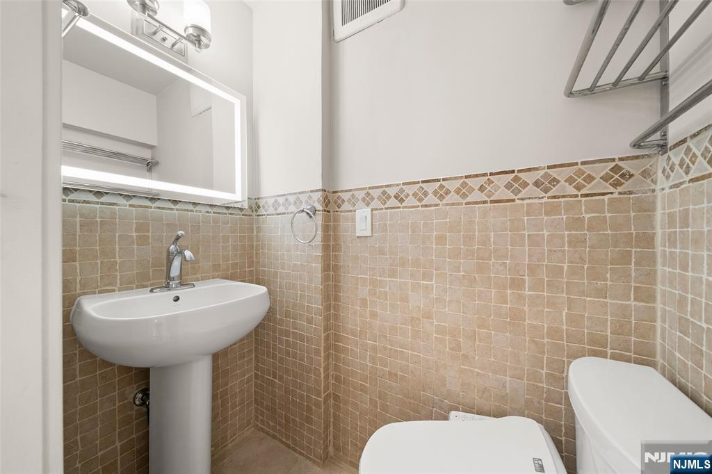 267 Hickory Avenue — photo 13