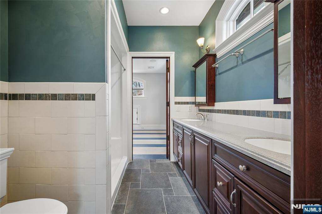 318 Franklin Road — photo 18