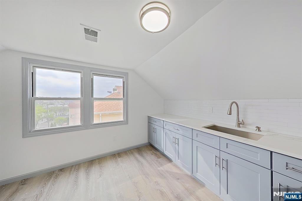 170 Sunset Avenue - Photo 6