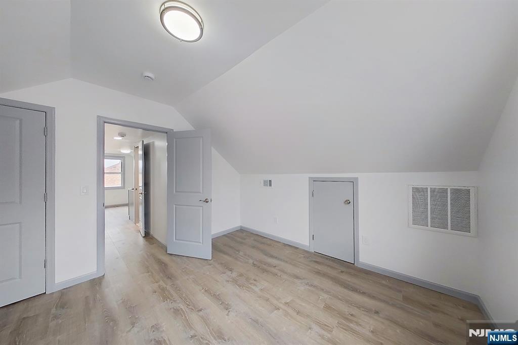 170 Sunset Avenue - Photo 8