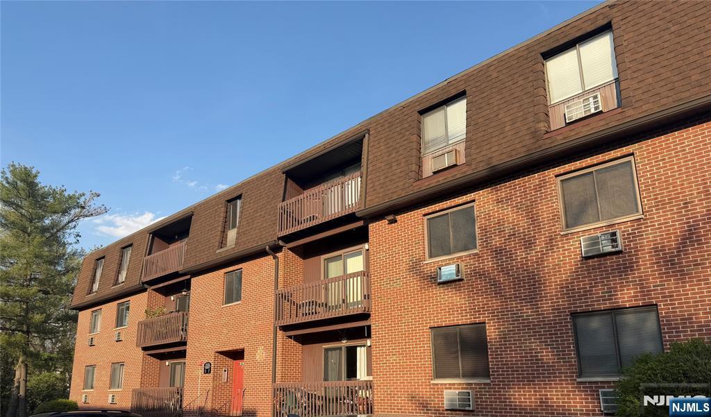 374 Kerrigan Blvd UNIT&nbsp;2, Newark City, NJ, 07106-2921