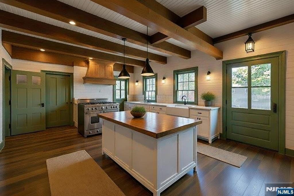 142 Island Road, Mahwah, NJ, 07430