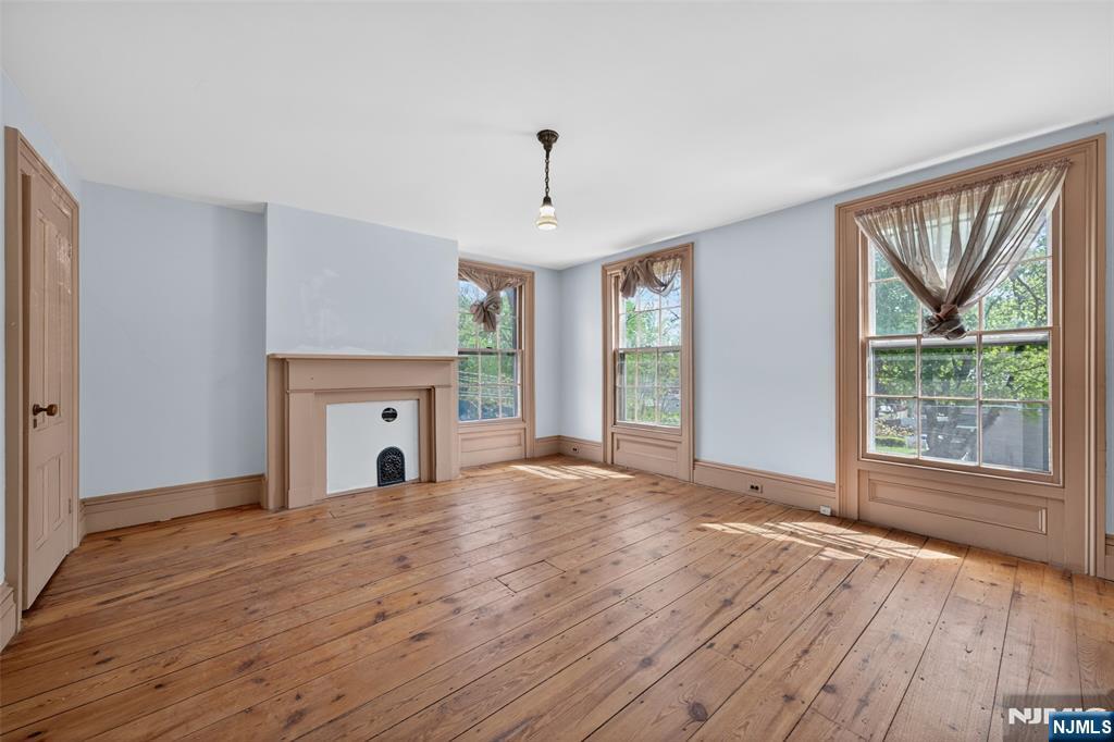 142 Island Road, Mahwah, NJ, 07430