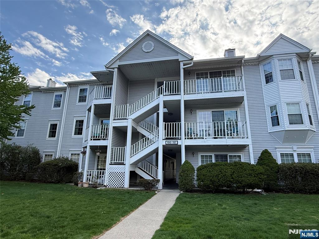 2-10 Virginia UNIT 210A, Fair Lawn, NJ, 07410