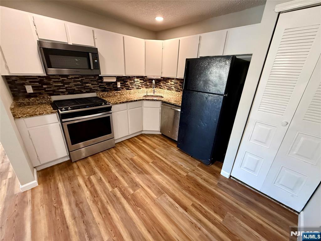 197 Larch Lane - Photo 2