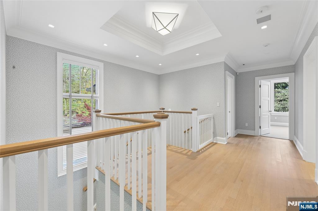 351 Lewelen Circle