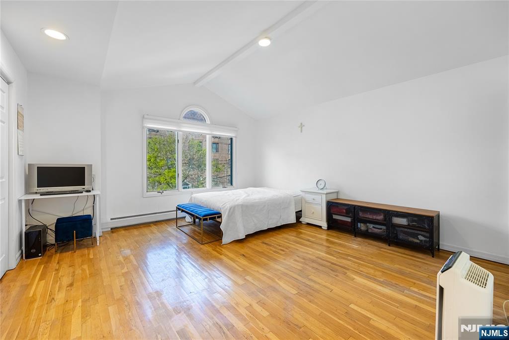 37 Palisades Boulevard, #B, Palisades Park, NJ 07650 Listing Photo  15