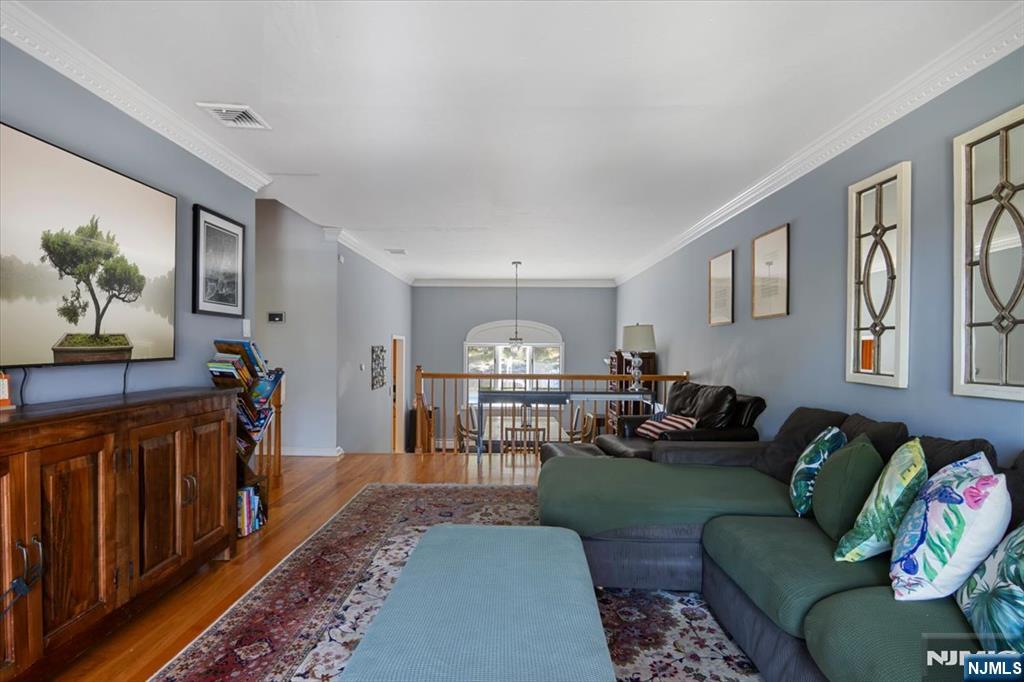 52 Molinari Drive, Wanaque, NJ, 07465