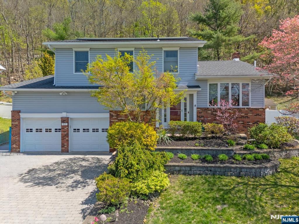 52 Molinari Drive, Wanaque, NJ, 07465