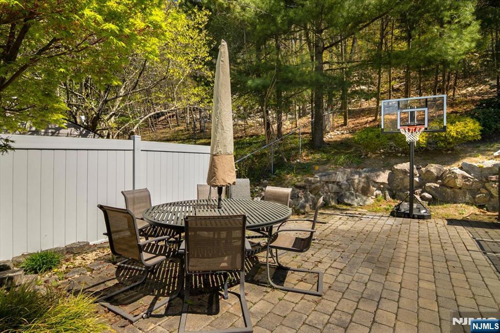 52 Molinari Drive, Wanaque, NJ, 07465