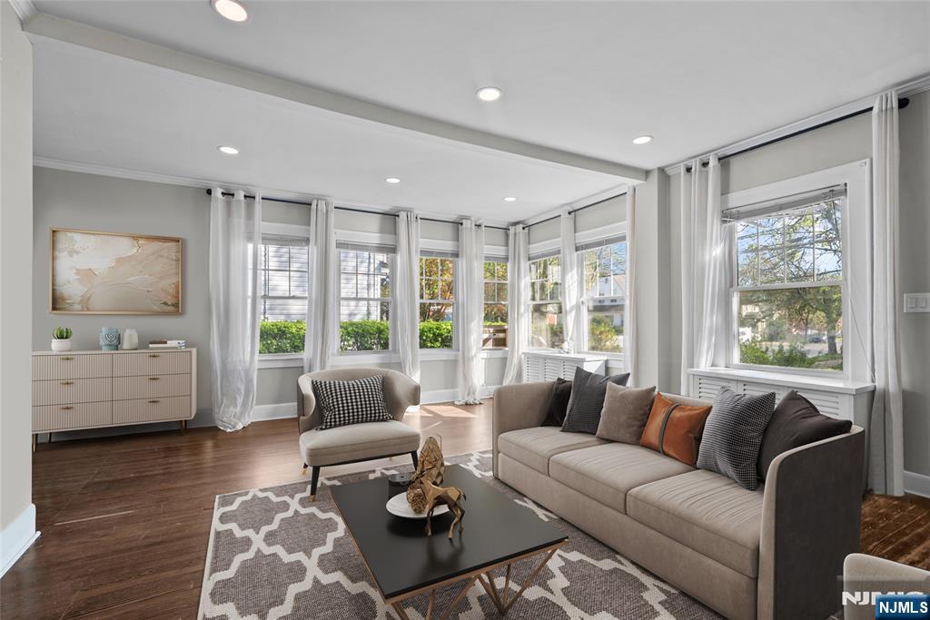 59 W Passaic St, Maywood, NJ 07607