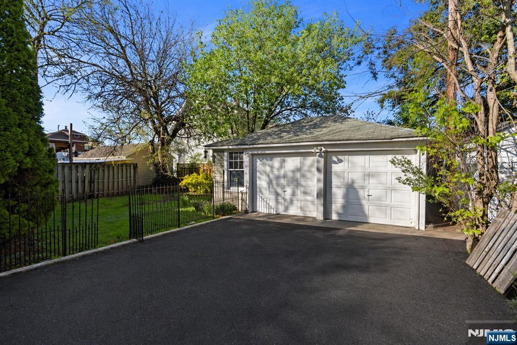 59 W Passaic St, Maywood, NJ 07607