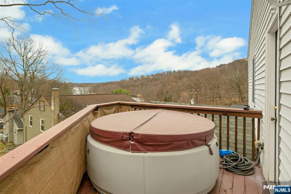 229 White Meadow Road